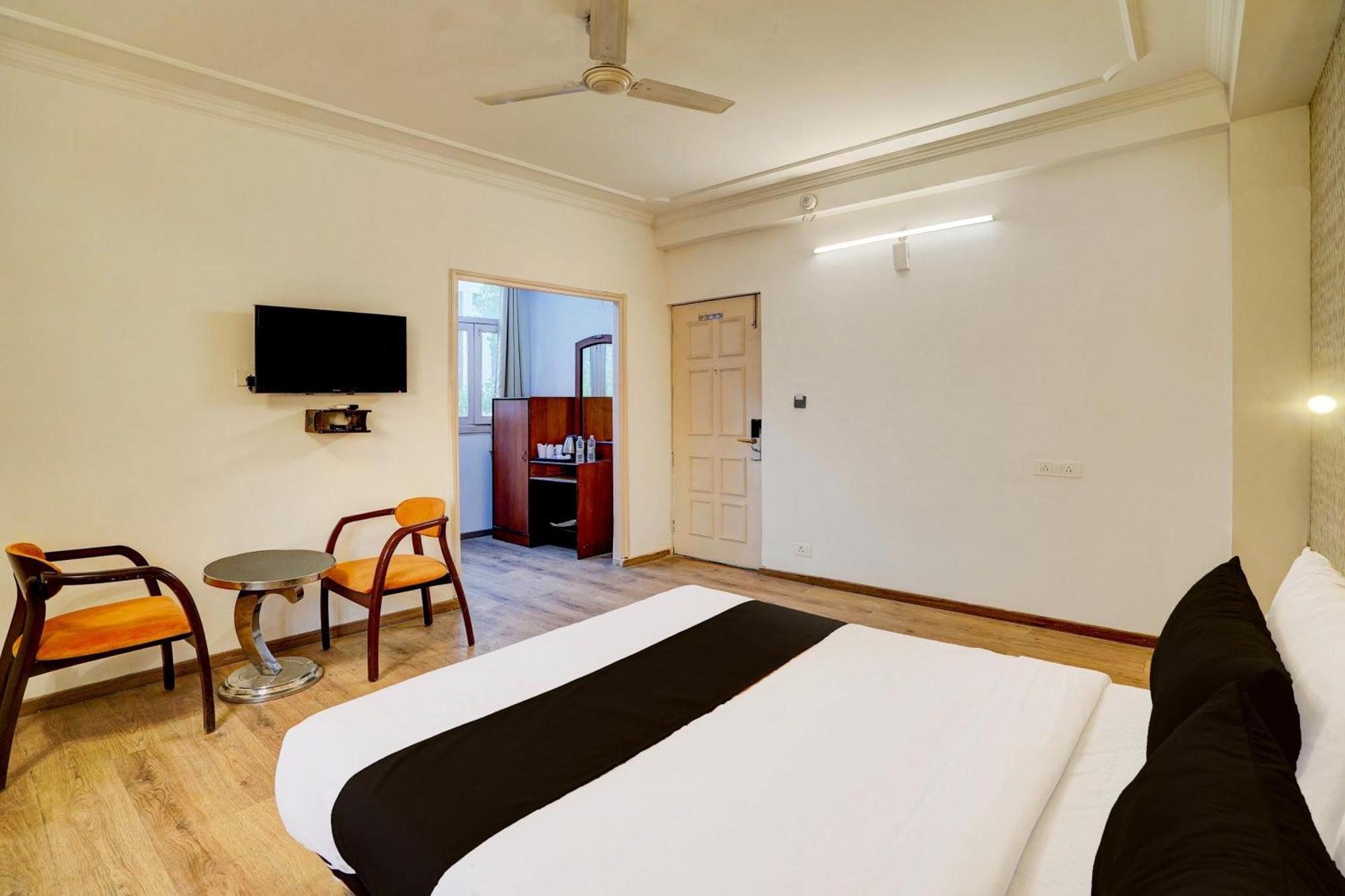 Super Townhouse Jageer Palace Near Mayapuri Chowk نيودلهي المظهر الخارجي الصورة