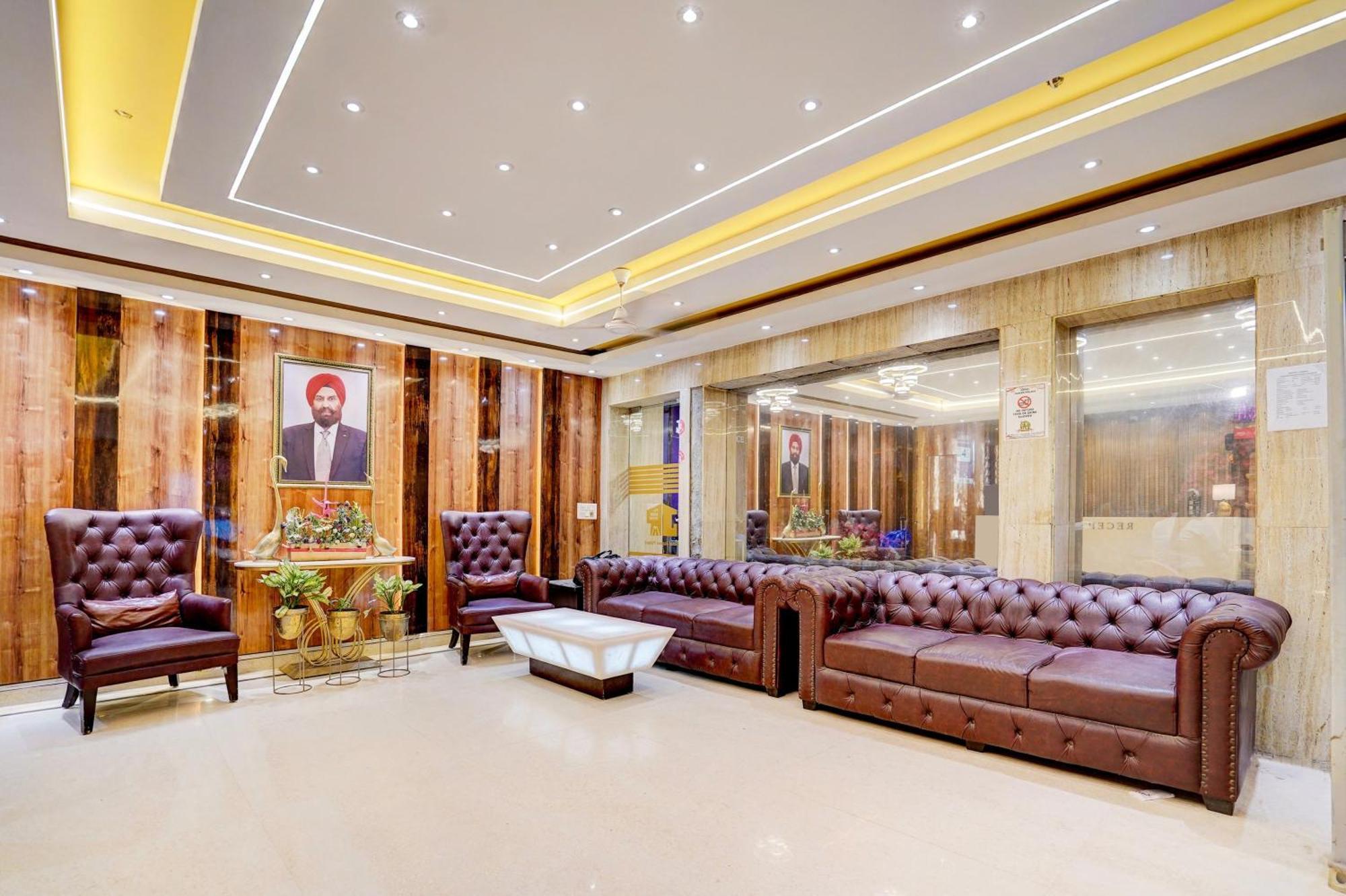 Super Townhouse Jageer Palace Near Mayapuri Chowk نيودلهي المظهر الخارجي الصورة