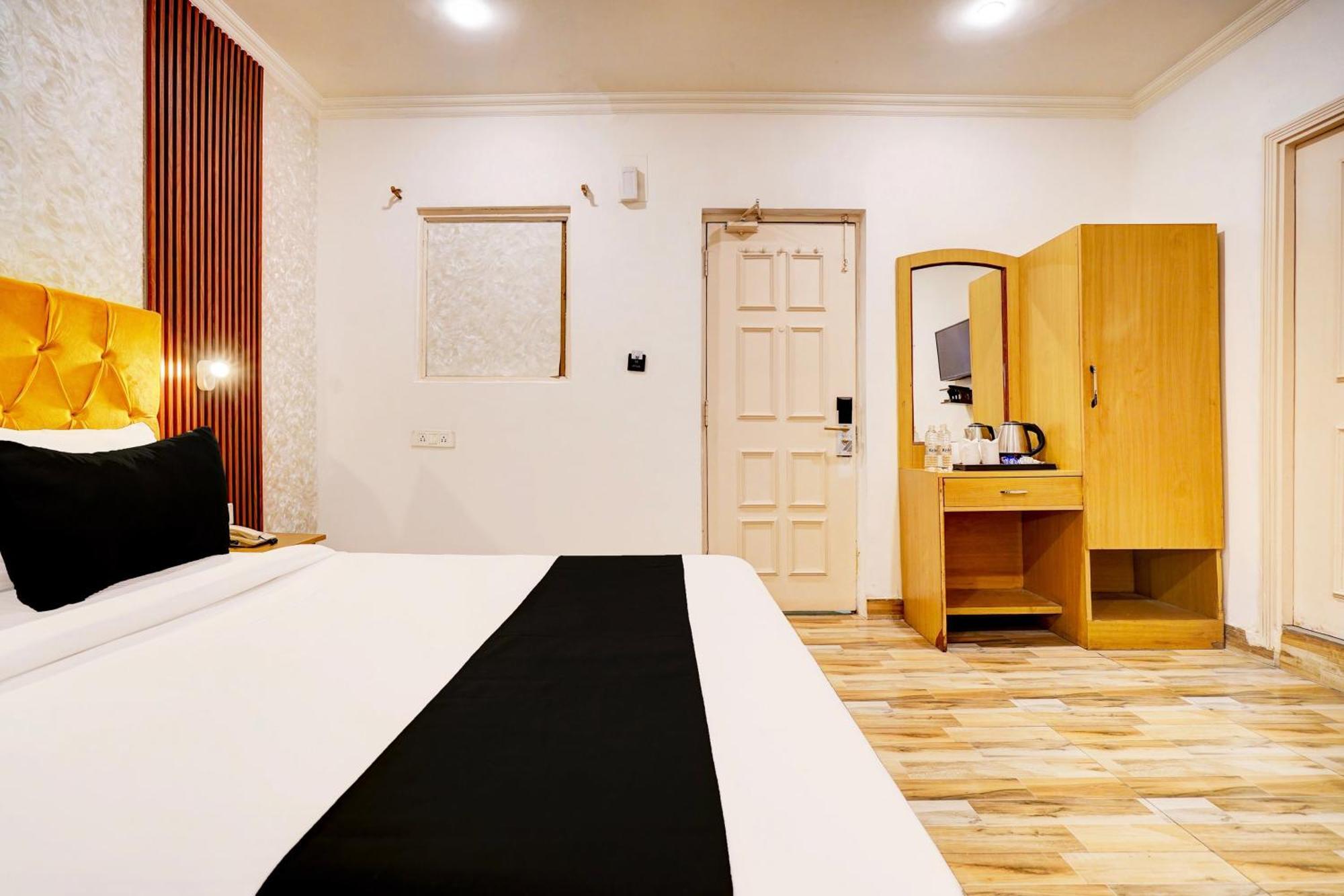 Super Townhouse Jageer Palace Near Mayapuri Chowk نيودلهي المظهر الخارجي الصورة